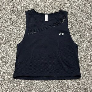 Under Armor workout crop top. Slightly worn no damage